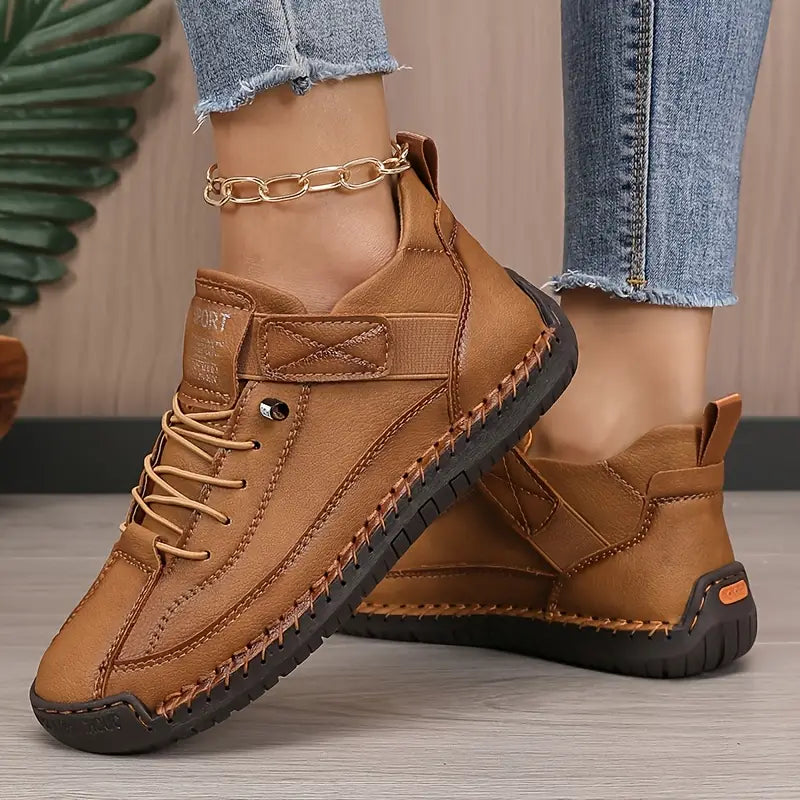 Mia – Comfortable Sneakers