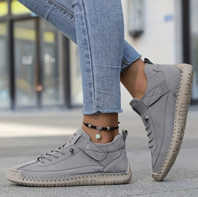 Mia – Comfortable Sneakers